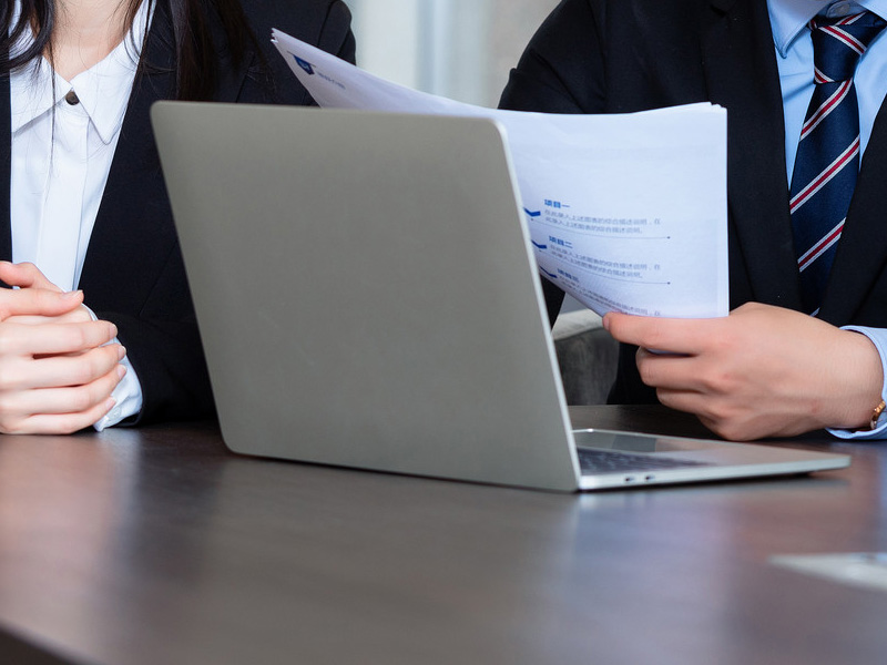 集群注册,创业者的低成本创业解决方案及其挑战